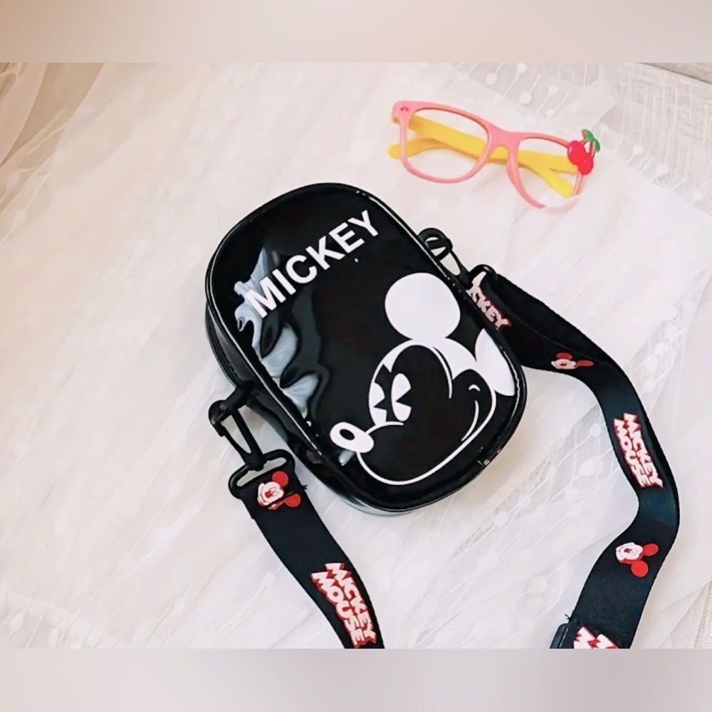 Disney Mickey Fashion Coin Bag Mini NWOT